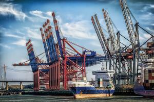 Rusia semnează acordul de export al cerealelor și apoi atacă portul