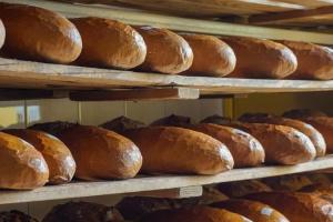 Prețurile mondiale la grâu scad pentru a treia lună consecutiv