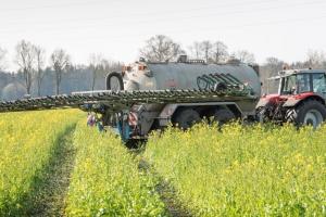 Prețurile la îngrășămintele cu azot sunt volatile, cu risc de scădere